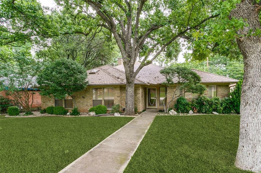 Charming one-story home in highly desirable GCISD, offering a rare opportunity to make it your own. This one-bedroom property features a functional layout with great flow and endless potential. Enjoy peaceful outdoor living on the large, private deck overlooking mature trees and a serene creek, creating a quiet, natural backdrop.  

The roof was replaced in 2024, giving you a strong starting point for future improvements. The home has been well maintained. Whether you’re looking for a personal retreat, investment property, or a place to bring your design vision to life, this home delivers.