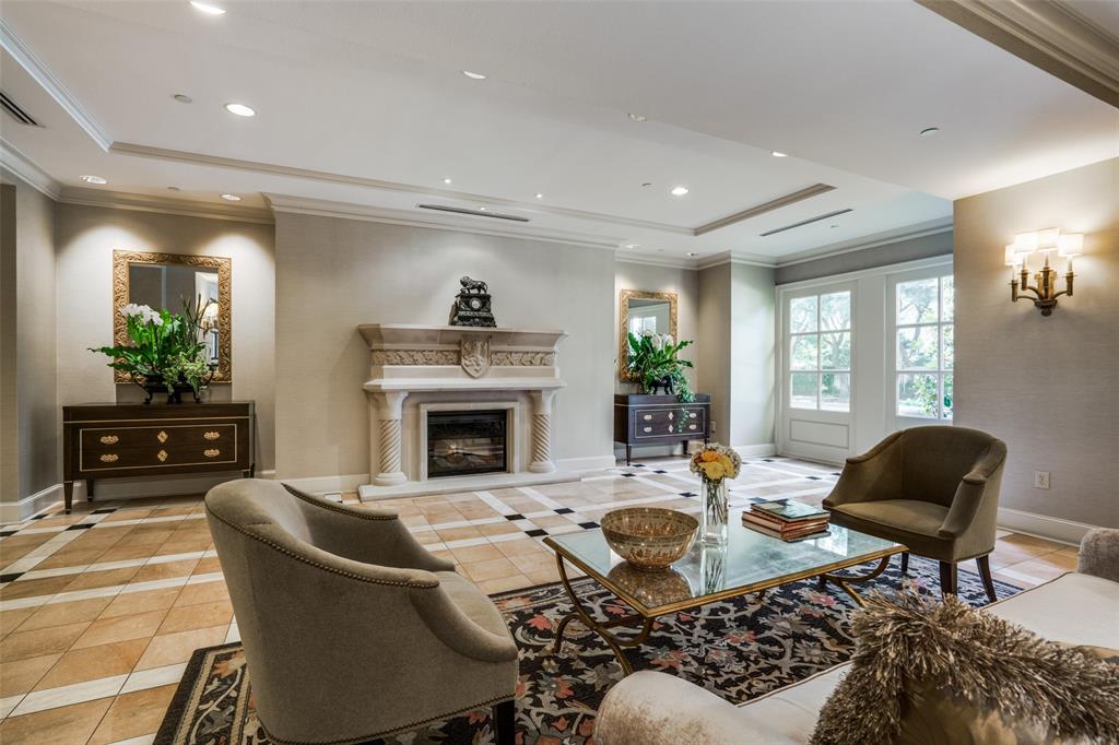 4242 Lomo Alto Drive N 67