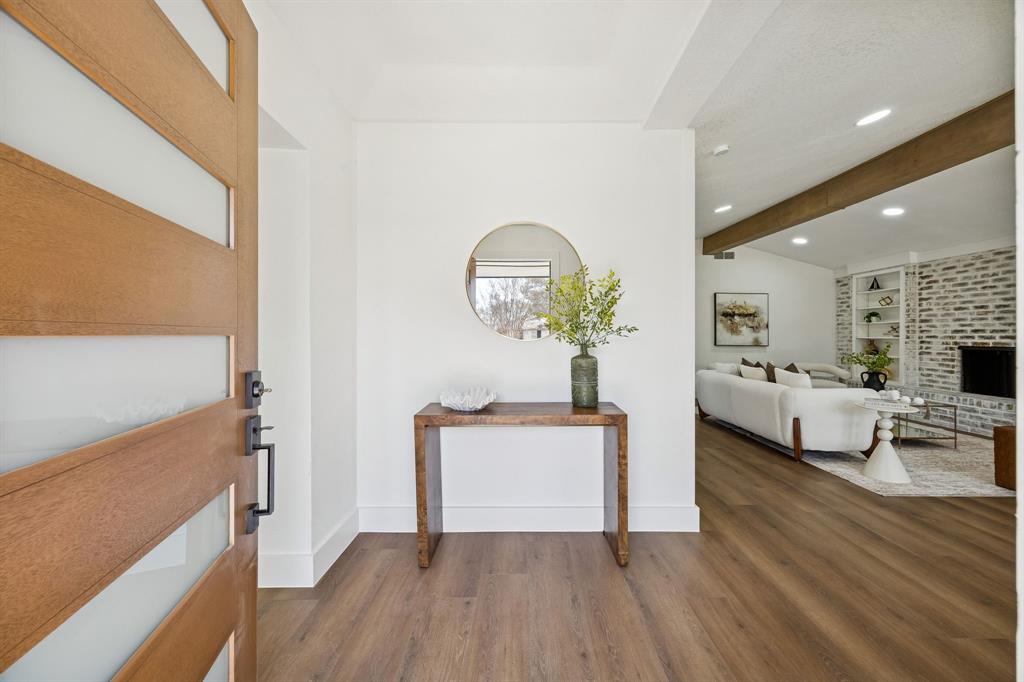 2861 Meadowbrook Drive