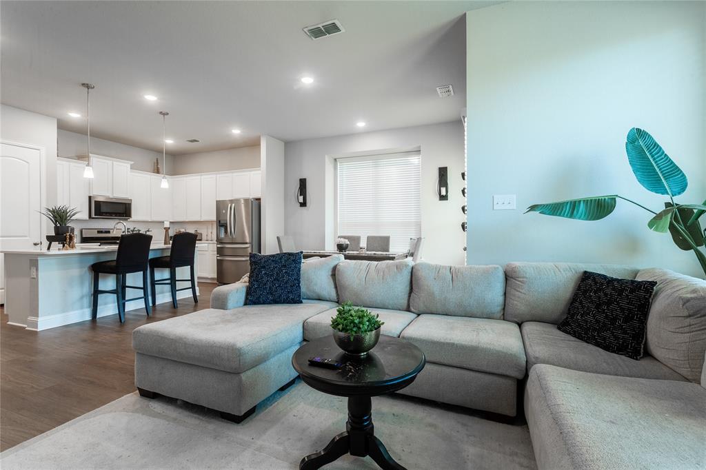 Sheppards Place Ph 2 - Residential