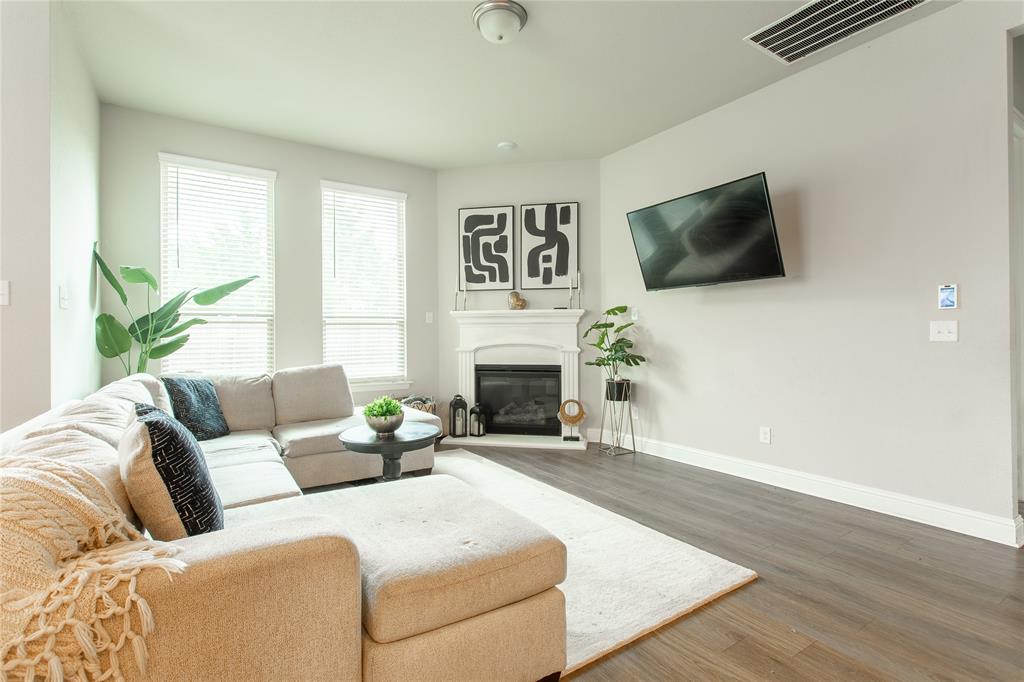 Sheppards Place Ph 2 - Residential