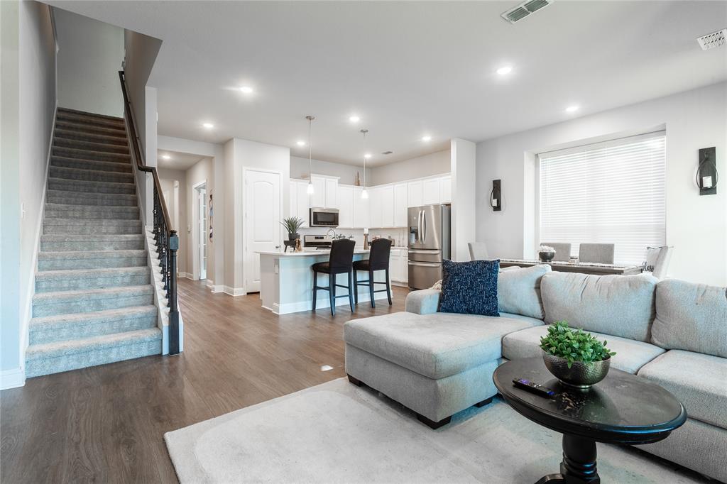 Sheppards Place Ph 2 - Residential