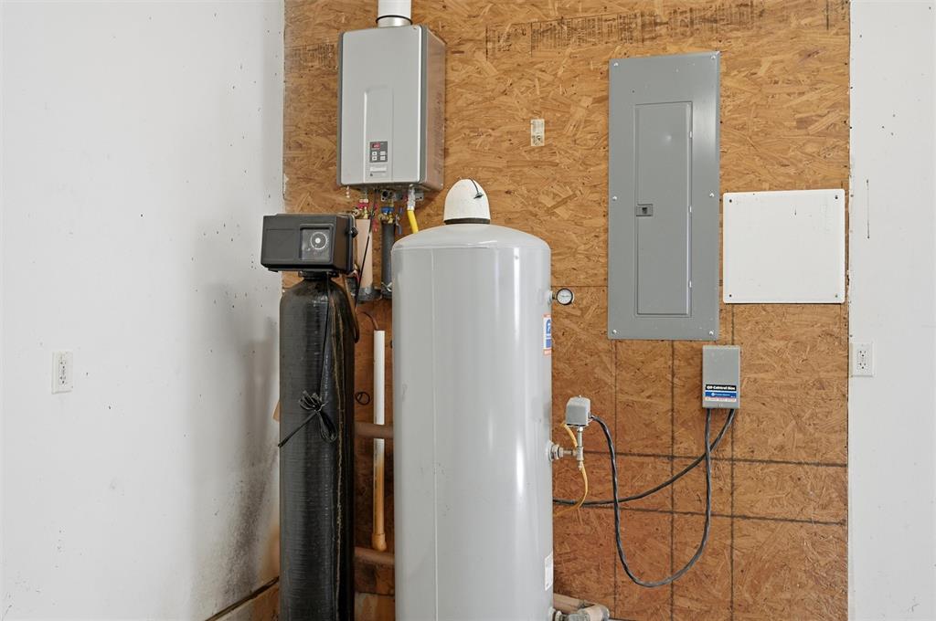 G-0469 GRAVES MELVIN A-G0469 - Residential