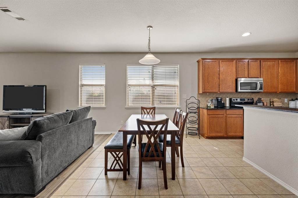 13160 Larks View Point