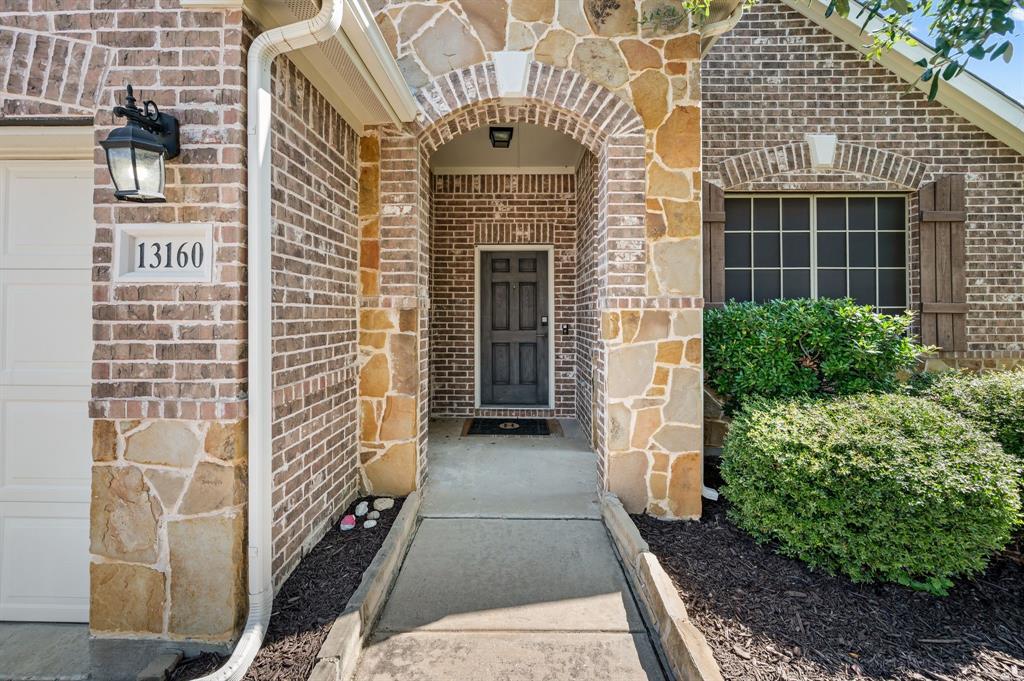 13160 Larks View Point