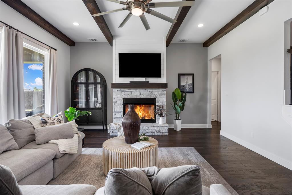 Horseshoe Mdws - Residential