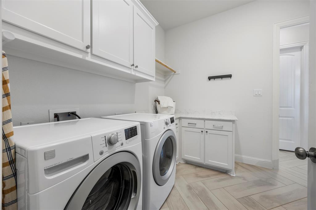 Horseshoe Mdws - Residential