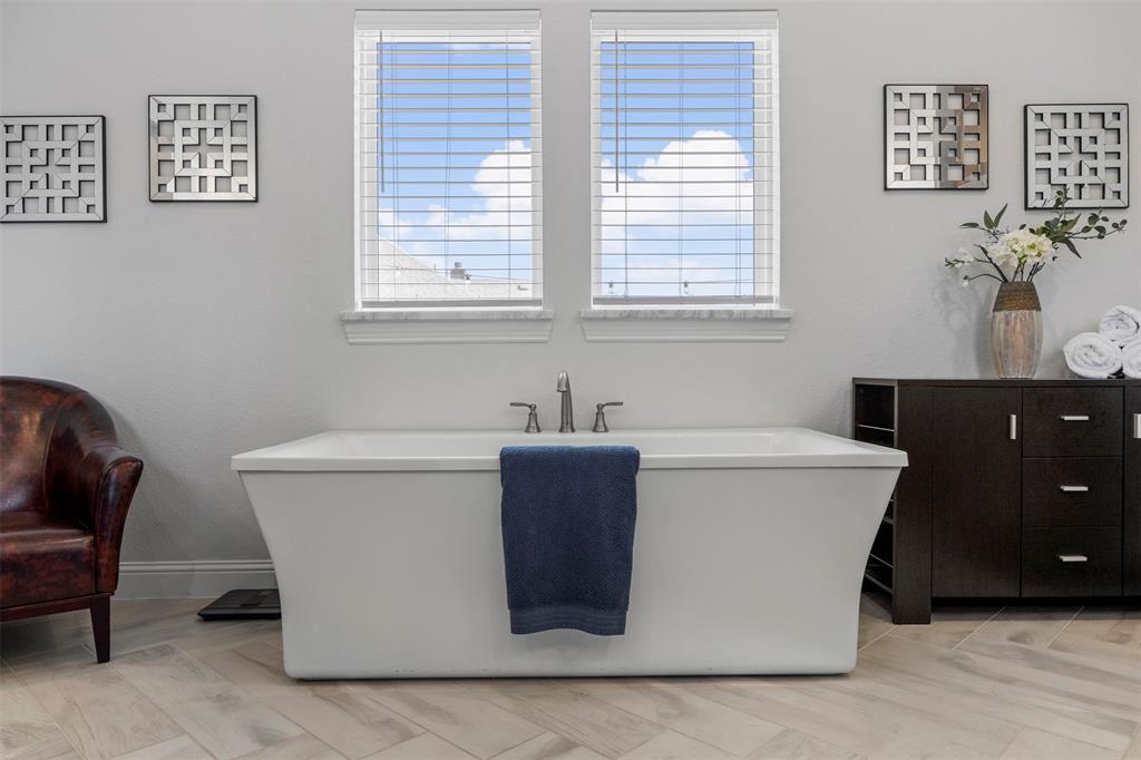 Horseshoe Mdws - Residential