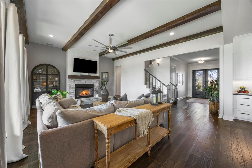 Horseshoe Mdws - Residential