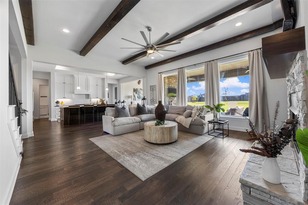 Horseshoe Mdws - Residential