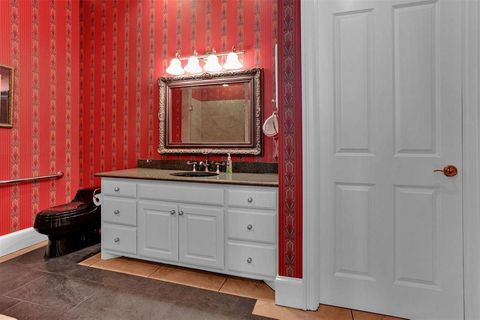 Tiny photo for 408 E Jolly Street, Palestine, TX 75801 (MLS # 21100444)