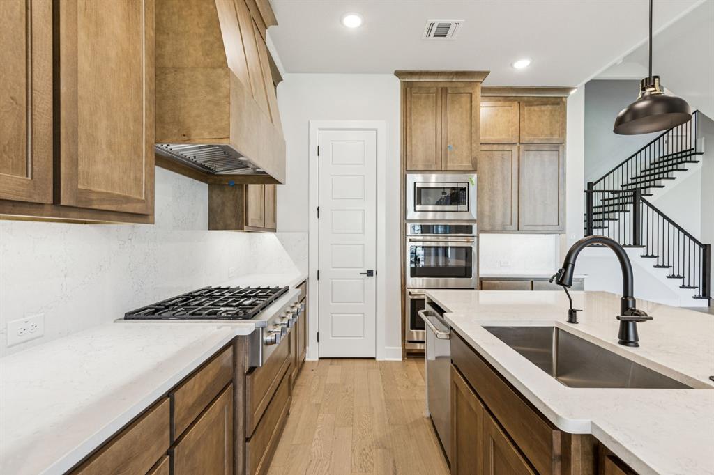 The Grove Frisco - Residential