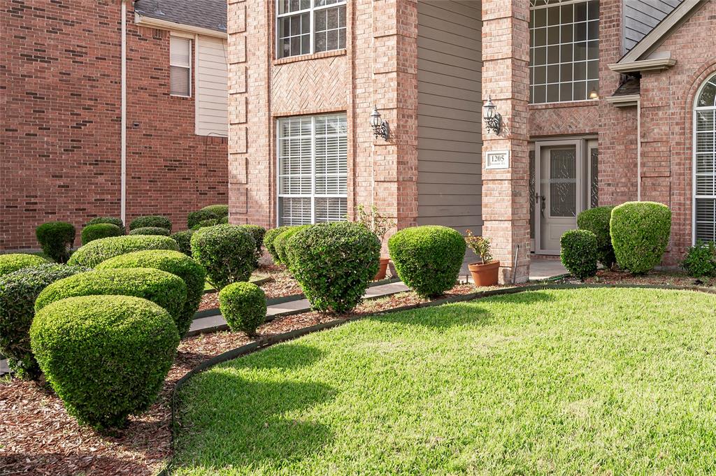 1205 Farmoor Court