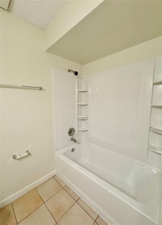 Meadowbrook Estates 4th Inst R - Residential Lease