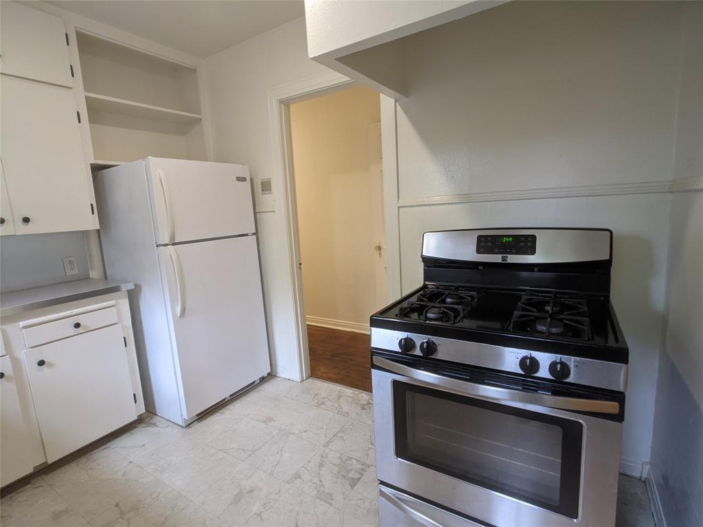 CORWINS - Residential Lease