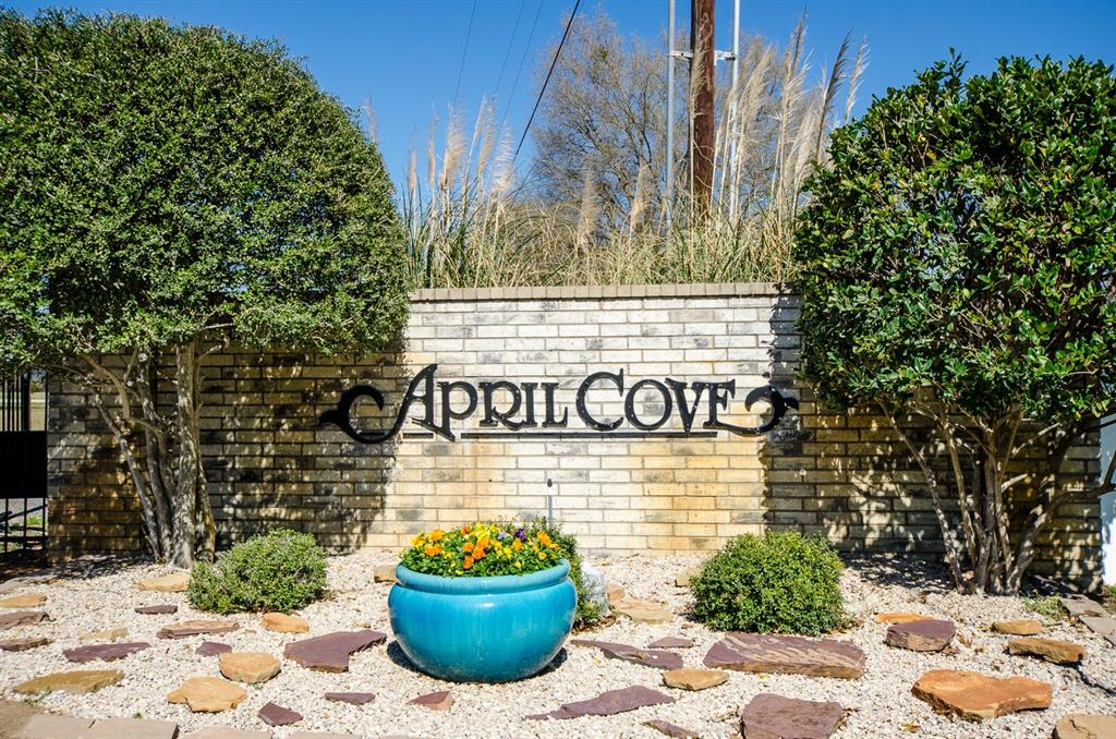 April Cove - Land