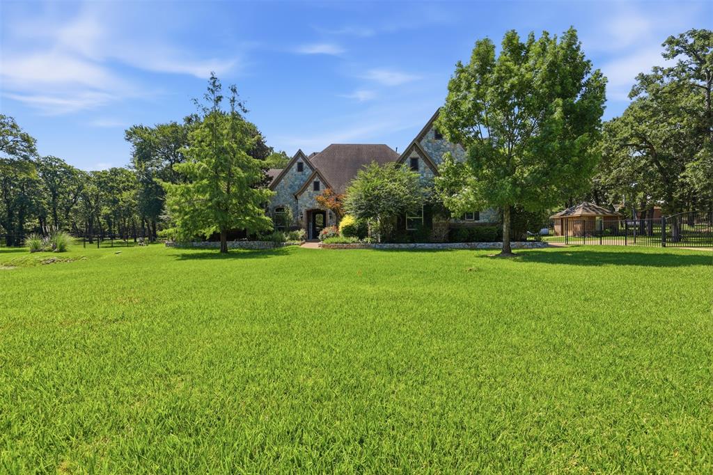 8220 Plum Creek Trail