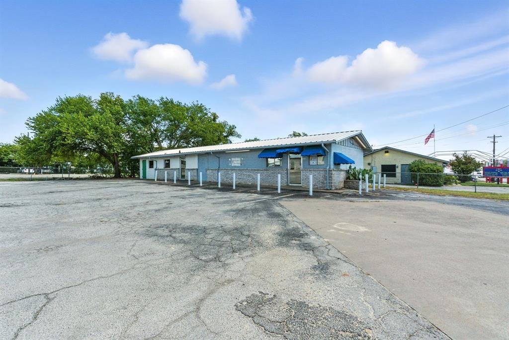 104 N Line Street