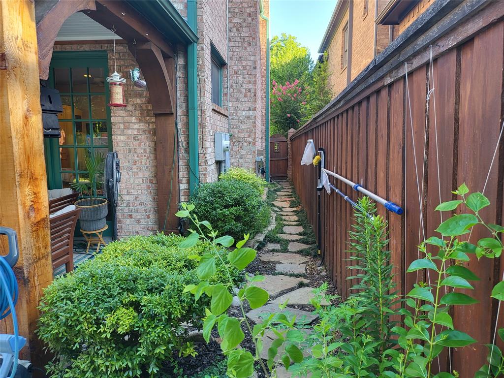 University Hills West - Residential