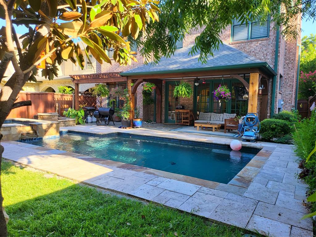 University Hills West - Residential