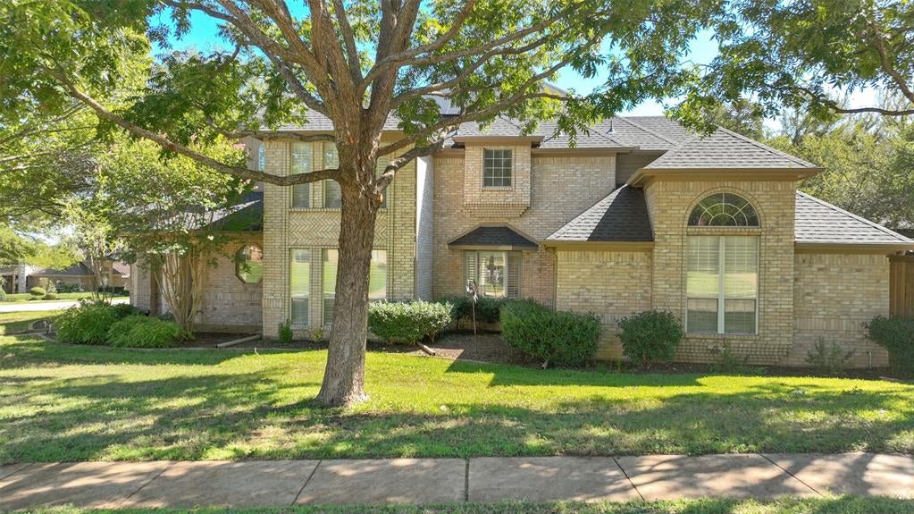 1600 Fairway Drive