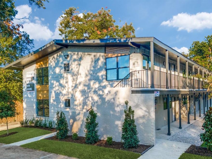 *IMMEDIATE MOVE IN SPECIAL, HALF OFF FIRST AND SECOND MONTH RENT***

Welcome to Lakewood Gardens, where modern luxury meets convenience in the heart of Dallas, TX. This 2-bedroom, 1-bathroom apartment boasts brand new appliances, hardwood floors, recessed lighting, and new cabinets with a stylish tile backsplash. The kitchen features quartz countertops, perfect for preparing meals and entertaining guests. With new ceiling fan-light fixtures throughout, you'll stay comfortable and stylish in every room. Don't miss your chance to experience the upscale living at Lakewood Gardens. Also, don't forget to ask about our deposit free options!