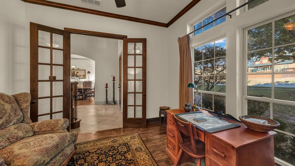 917 Crown Valley Drive