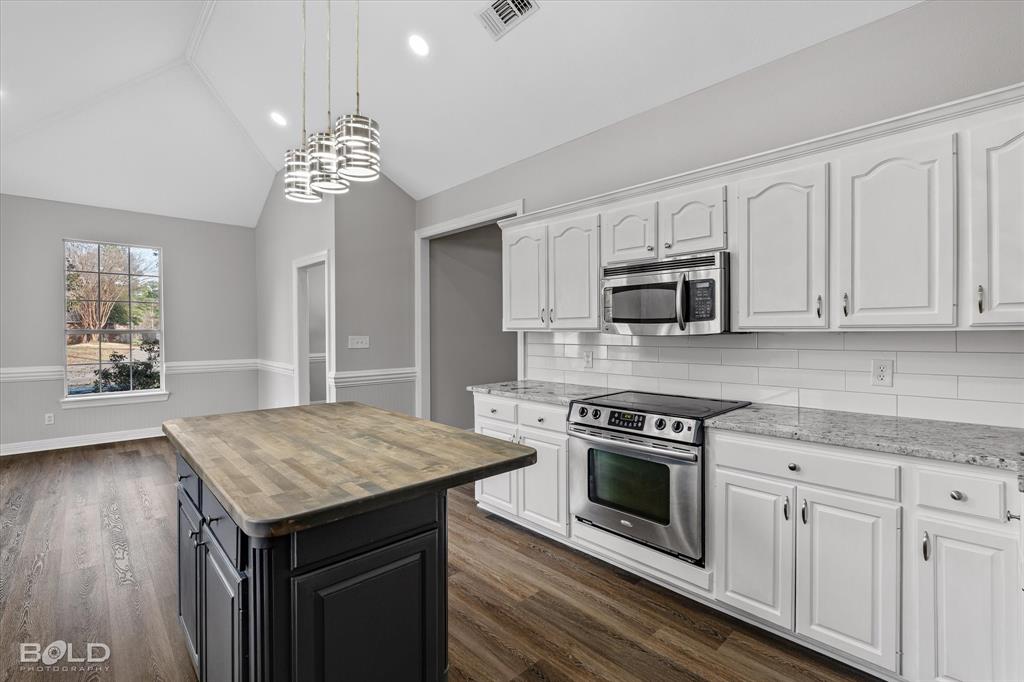 Benton, Louisiana 71006, United States, 4 Bedrooms Bedrooms, ,3 BathroomsBathrooms,Residential,Active,64539