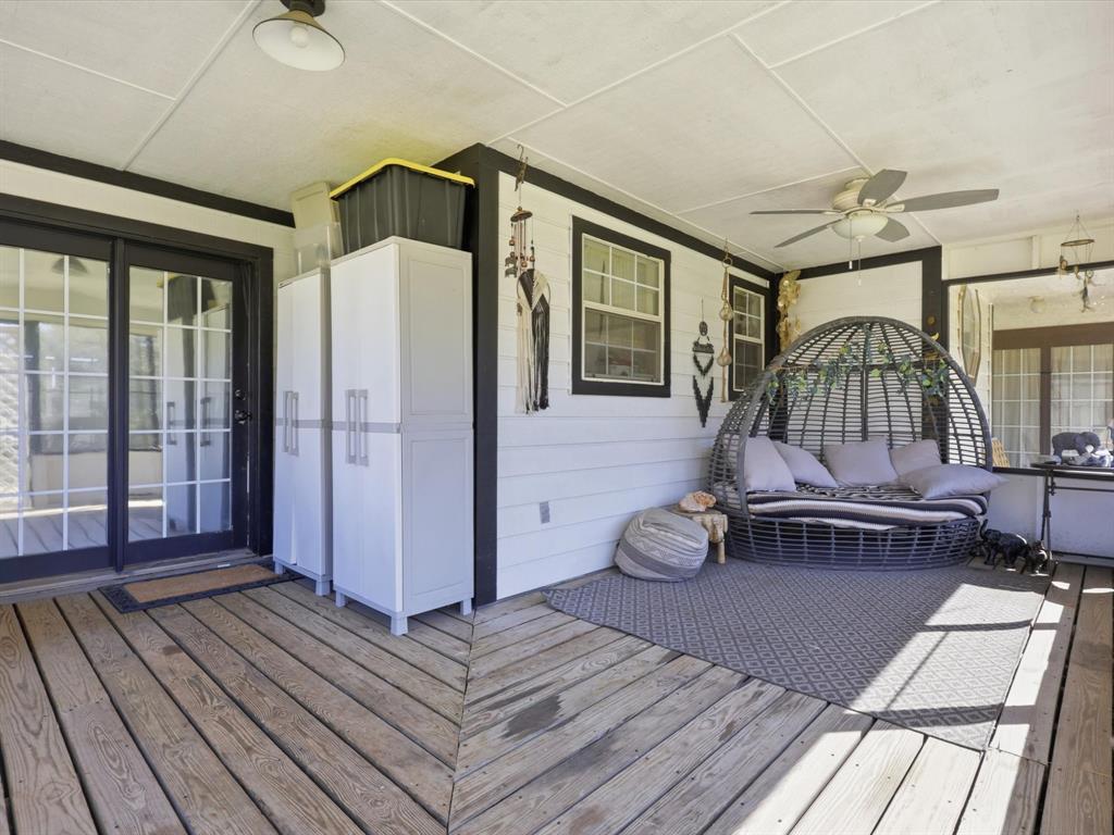 SHORT ROBT T TRL: - Residential