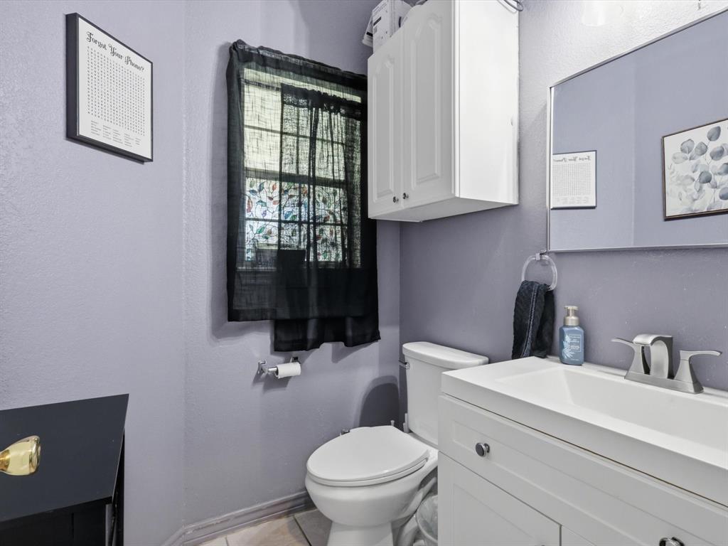 SHORT ROBT T TRL: - Residential