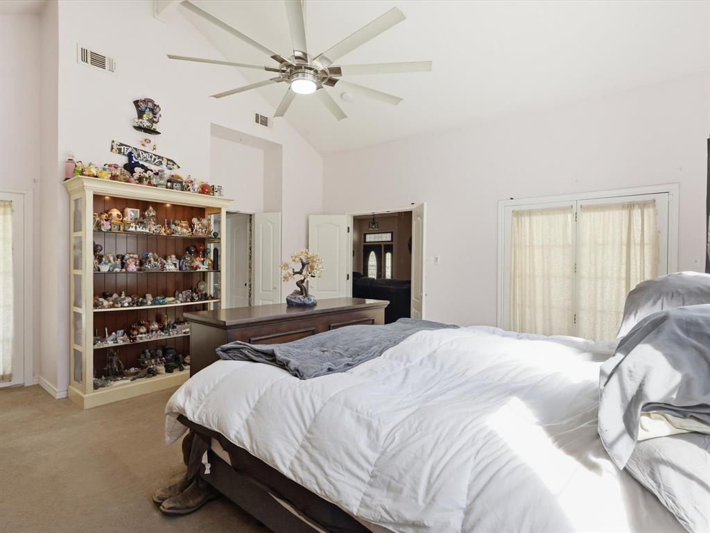 SHORT ROBT T TRL: - Residential