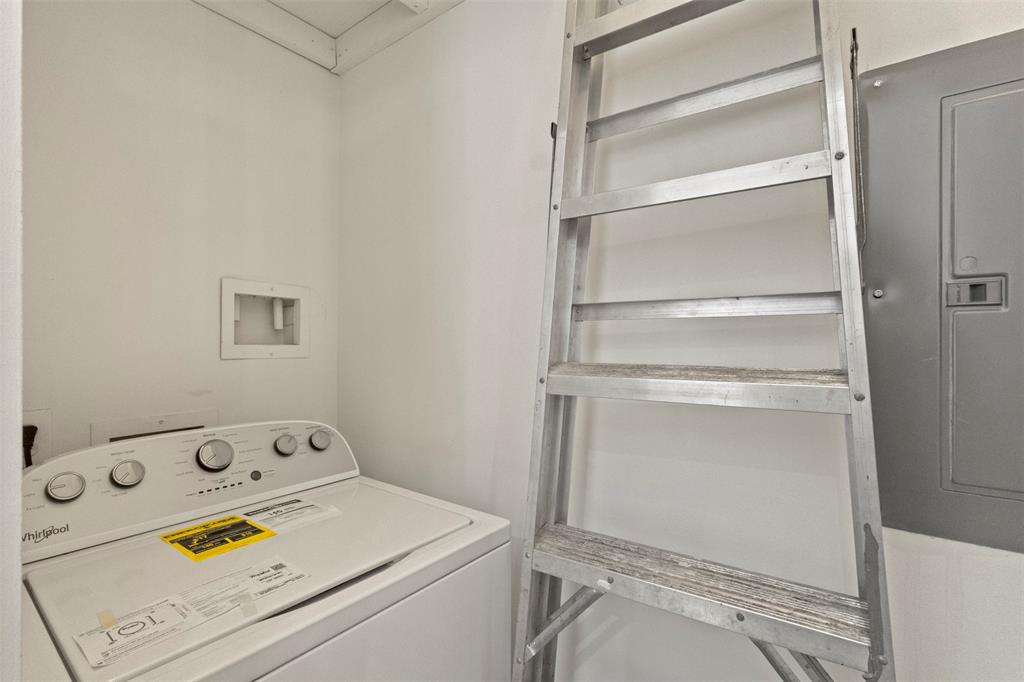 Live Oak Lofts Condo - Residential