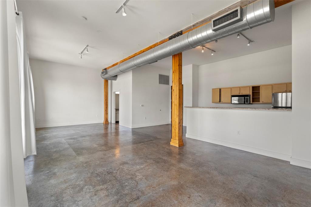 Live Oak Lofts Condo - Residential