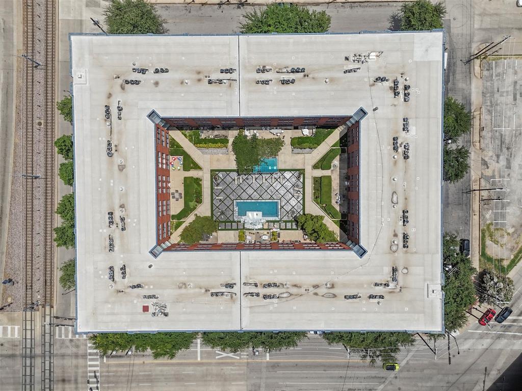 Live Oak Lofts Condo - Residential