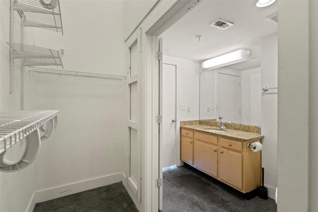 Live Oak Lofts Condo - Residential