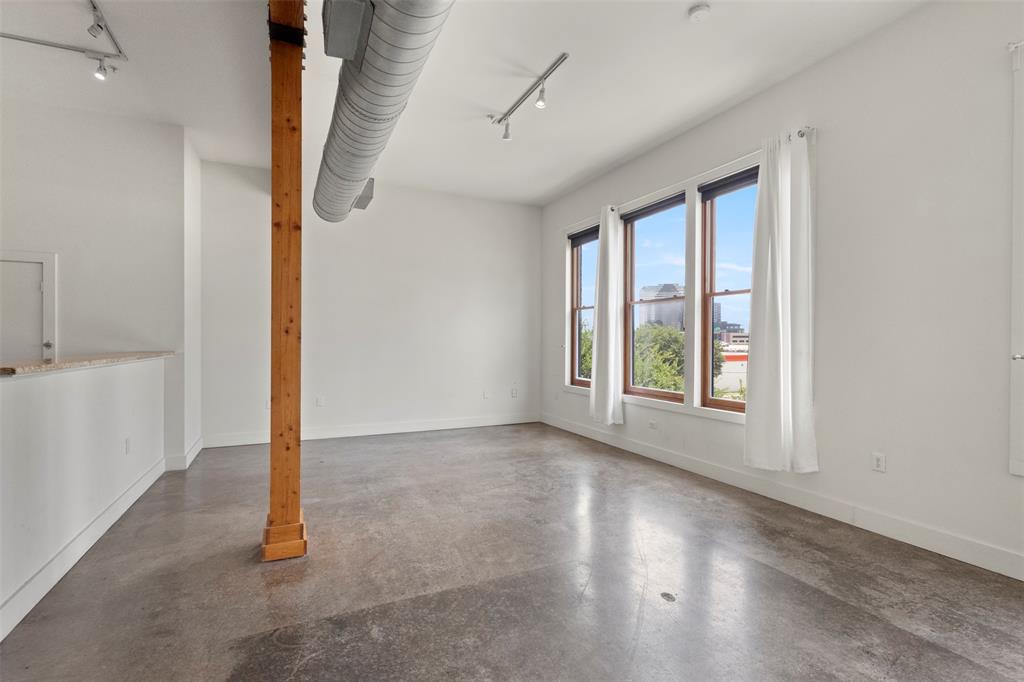 Live Oak Lofts Condo - Residential