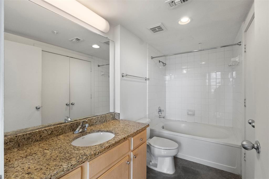 Live Oak Lofts Condo - Residential