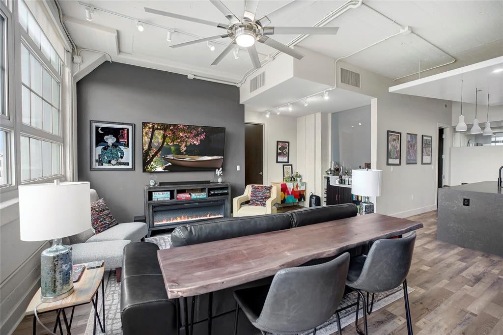 2600 W 7th Street 2454
