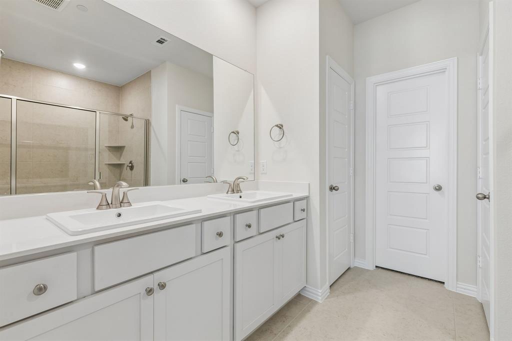 8352 Challenger Lane