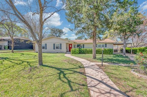 424 Randle Drive Woodway TX 76712