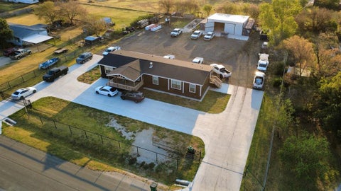 Photo of 18061 Cindys Lane, Justin, TX 76247 (MLS # 21402661)