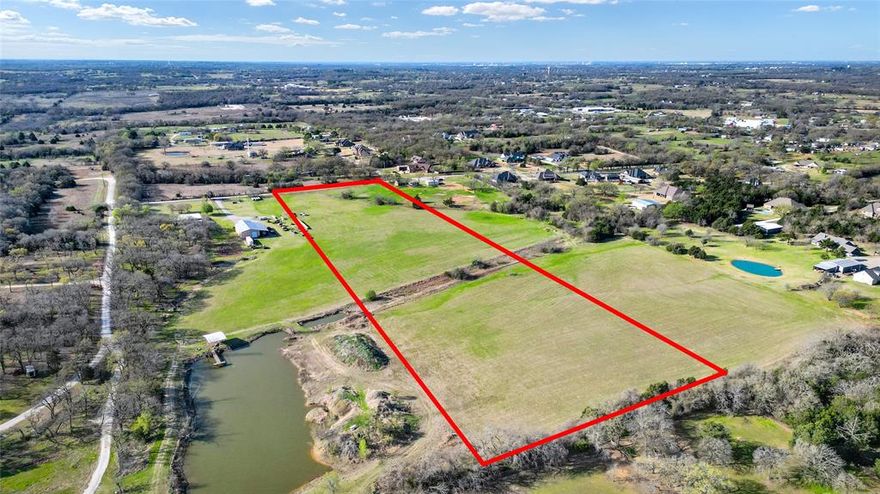 11 Acres in Burleson – Ready for Your Custom Build
Discover 11.05 acres in the quiet City of Cross Timber, perfect for your dream home. This spacious property gives you room for privacy, outdoor living, or even a hobby farm, all while being close to Burleson conveniences.
Property Details:
Lot Size: 11.05 acres
Minimum Build Requirement: 2,500 sqft living area
Utilities: Johnson County Co-Op Electric and Water available
Aerobic septic required
Mineral rights excluded
Bring your builder and vision — this land is a rare find for those wanting space, freedom, and a custom home site in Johnson County.