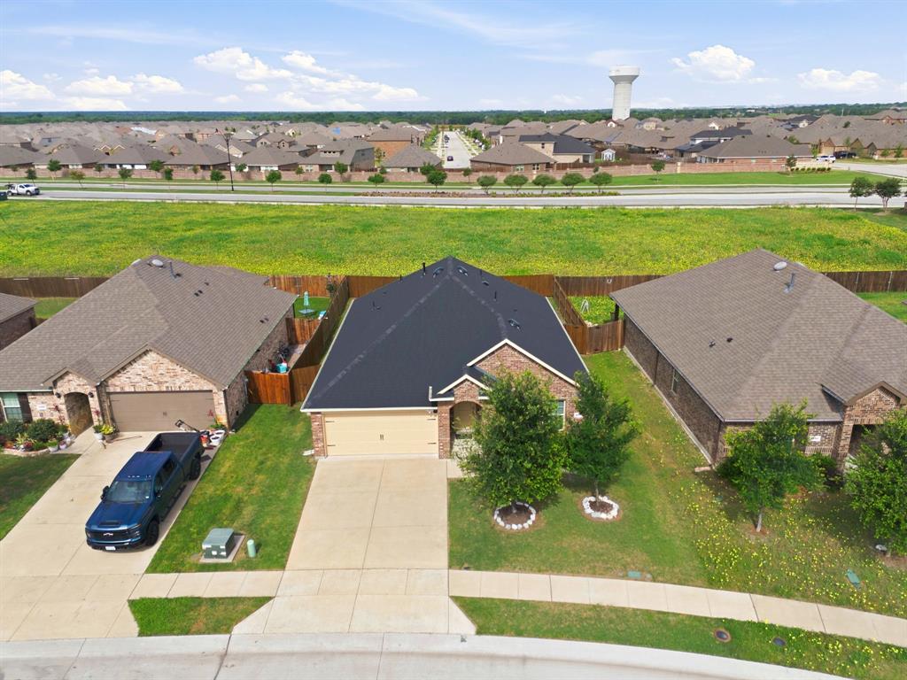 1106 Cowboy Lane