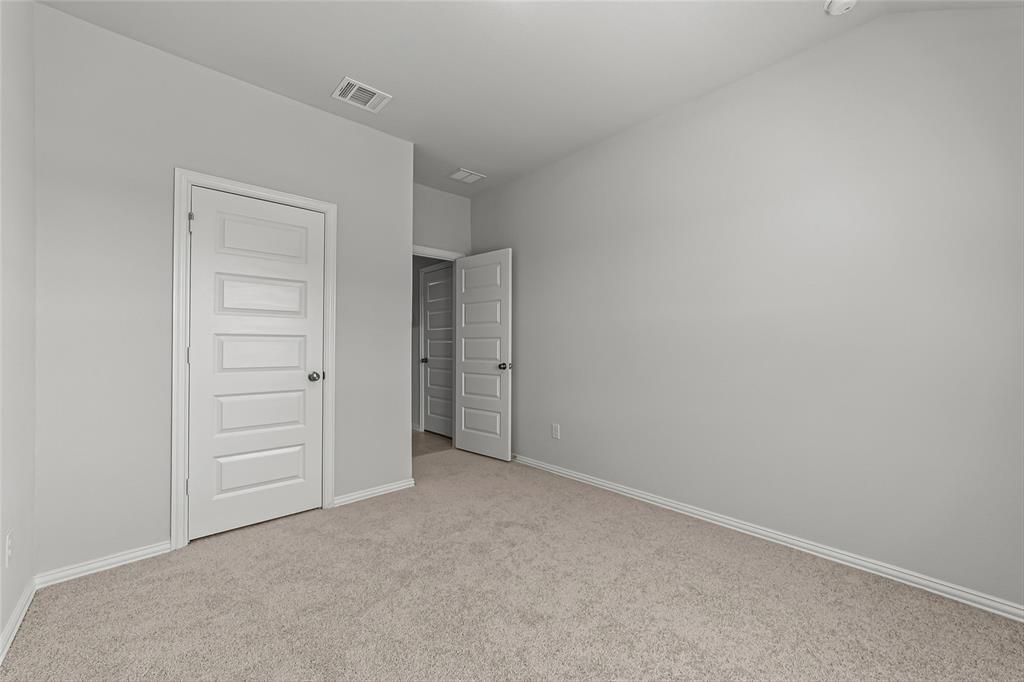 ROLLING RIDGE PHASE 1 - Residential Lease