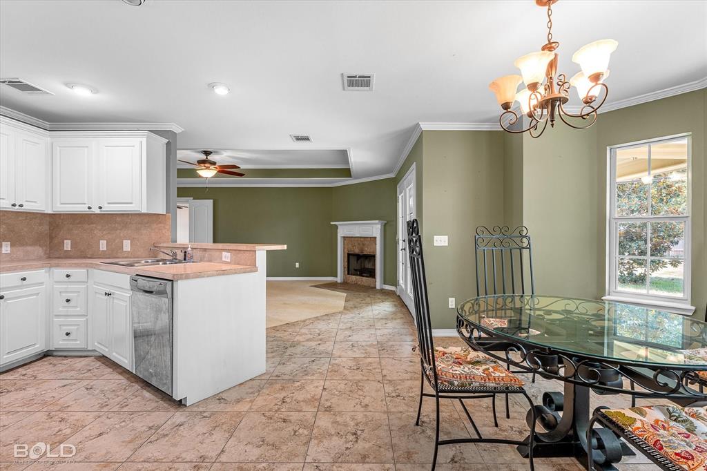 Haughton, Louisiana 71037, United States, 3 Bedrooms Bedrooms, ,2 BathroomsBathrooms,Residential,Contingent,190906