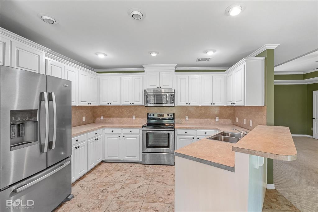 Haughton, Louisiana 71037, United States, 3 Bedrooms Bedrooms, ,2 BathroomsBathrooms,Residential,Contingent,190906