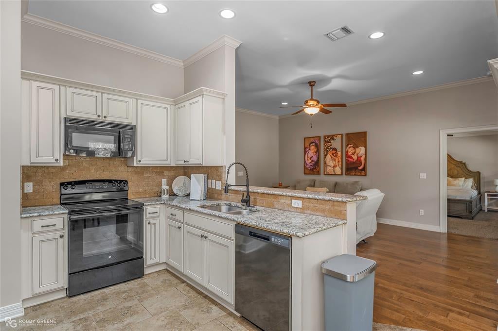 3469 Grand Cane Lane