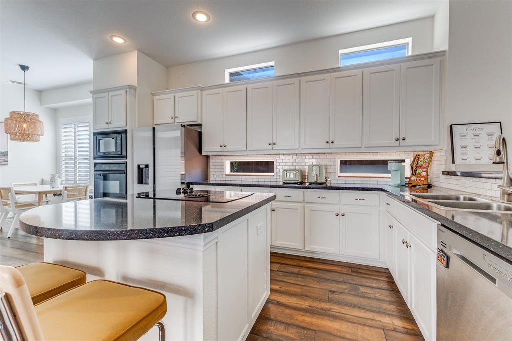 Enclave At Wooded Creek - Residential