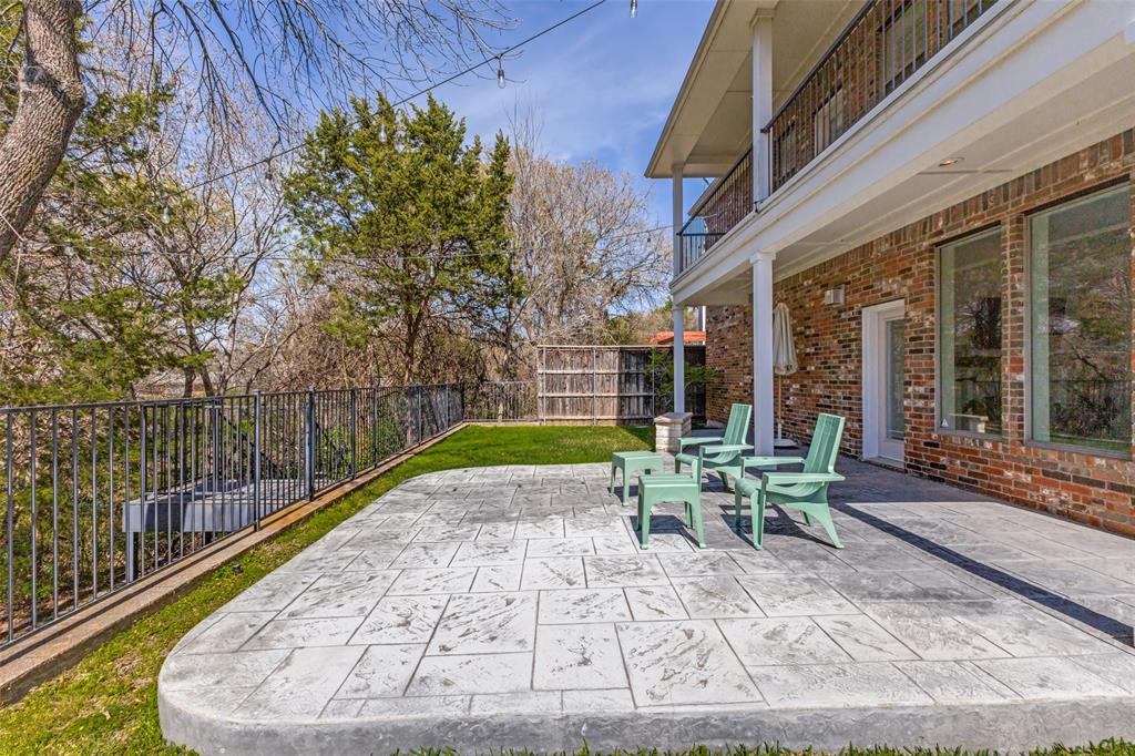 Enclave At Wooded Creek - Residential