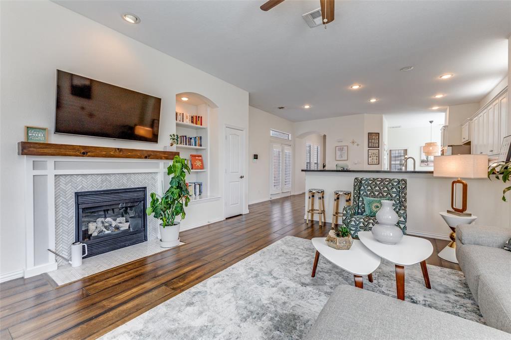 Enclave At Wooded Creek - Residential